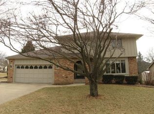 4200 Francrest Cir, West Des Moines, IA 50266
