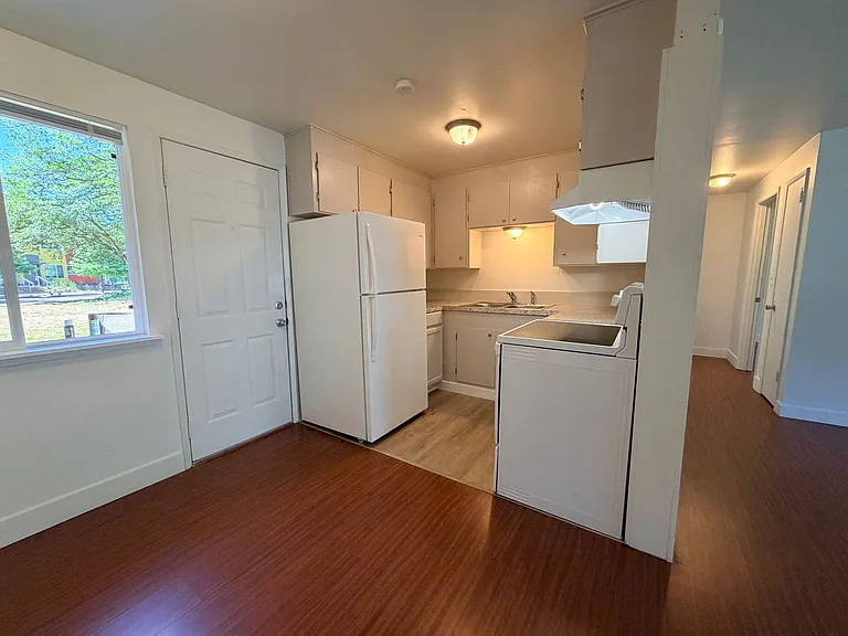 3100 NE 16th St. — Photo 16