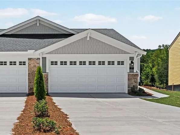 27 Village Dr #B, Dawsonville, GA 30534