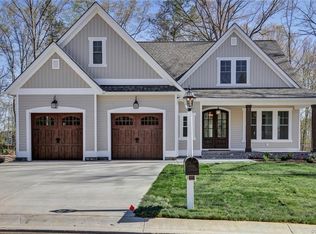 3800 Waverton Dr, Midlothian, VA 23112