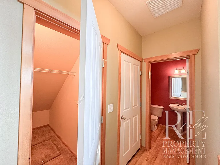 18128 Mount Walker Dr NE — Photo 6