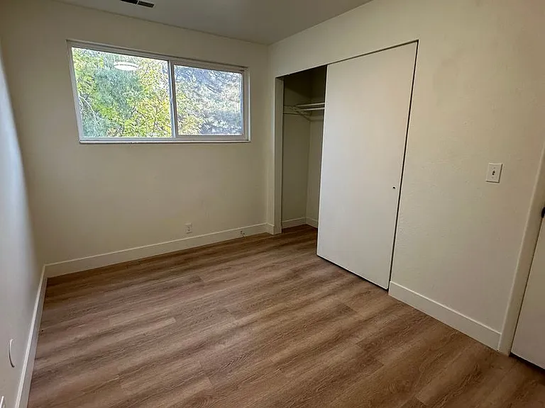 768 N Redwood Rd #12 — Photo 13