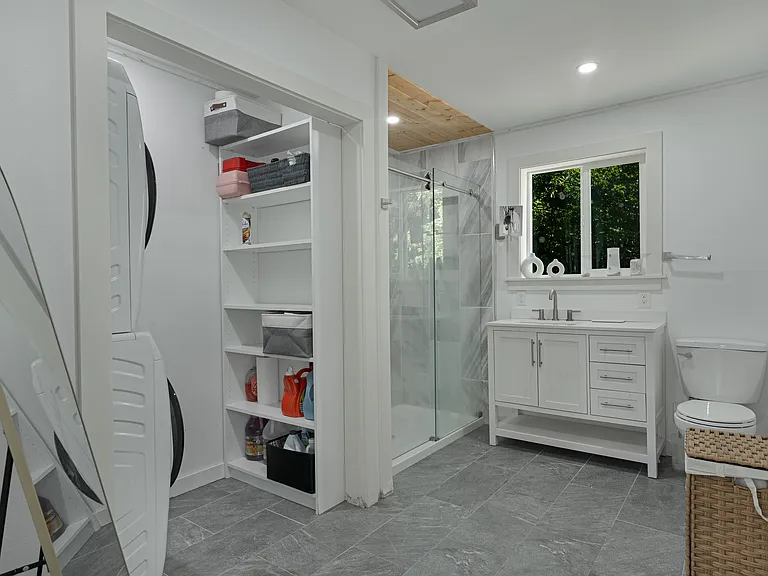 413 E Herron Blvd NW — Photo 12