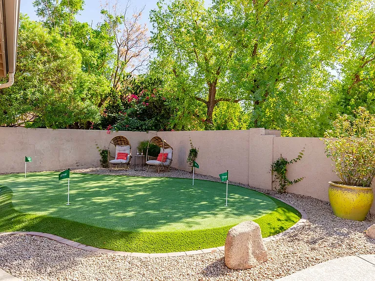5821 E Aire Libre Ave — Photo 3