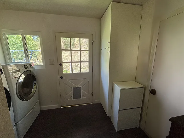 3855 United Rd — Photo 3