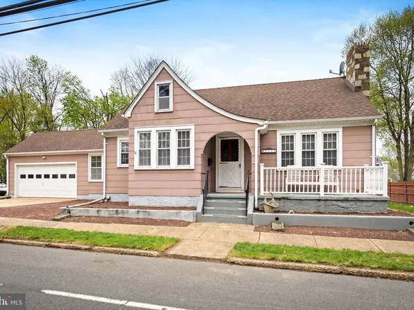 2734 Quakerbridge Rd, Trenton, NJ 08619