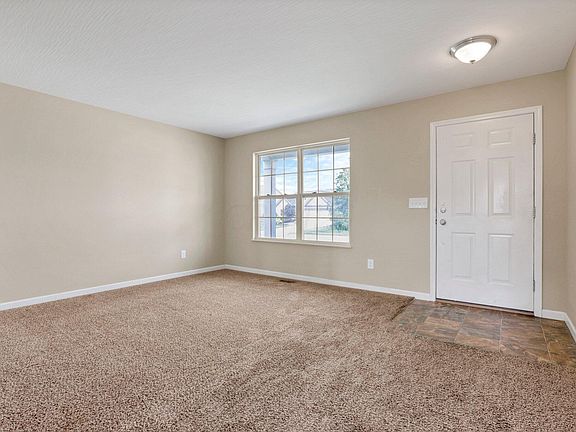 3rd image of 1005 Mueller Dr