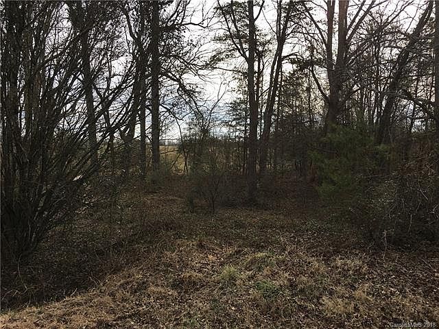 2nd image of 618 Ross Rd