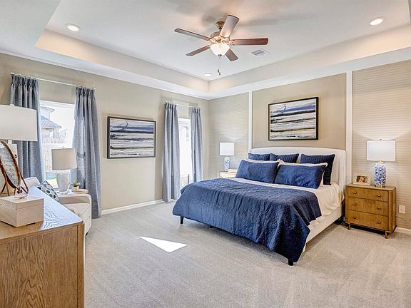 3rd image of 106 Antiquity Cir