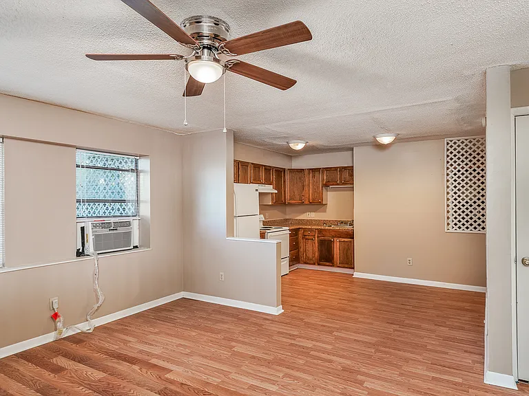 3931 Webb Rd #D — Photo 3