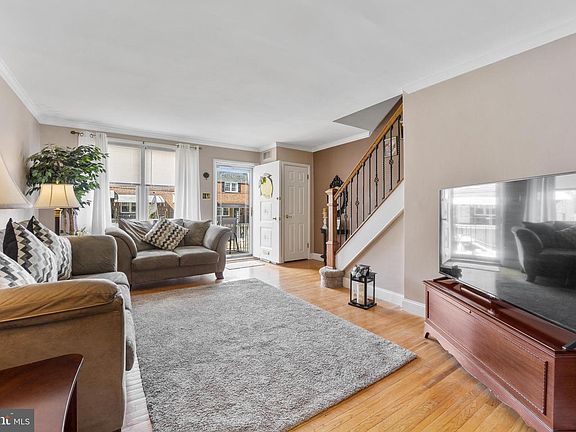 5th image of 5956 Jannette St