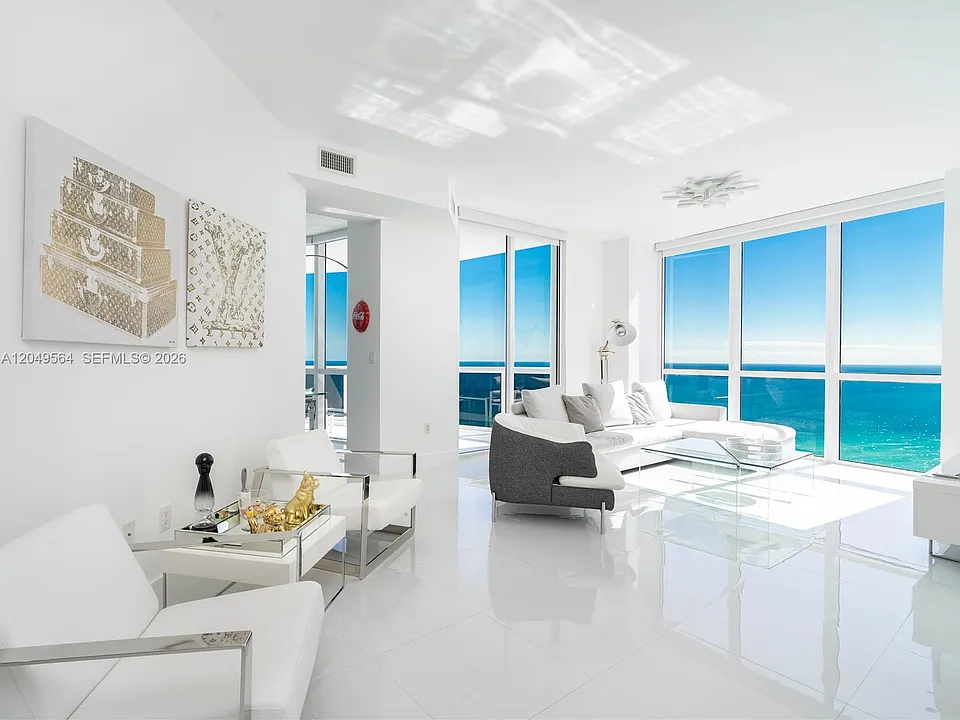 18201 Collins Ave #4709A