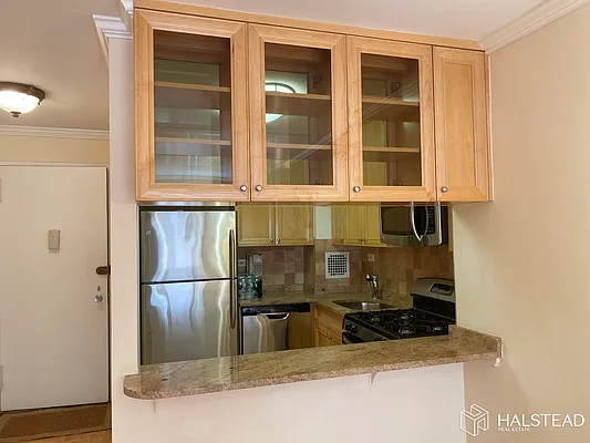 Rented by Brown Harris Stevens | media 7