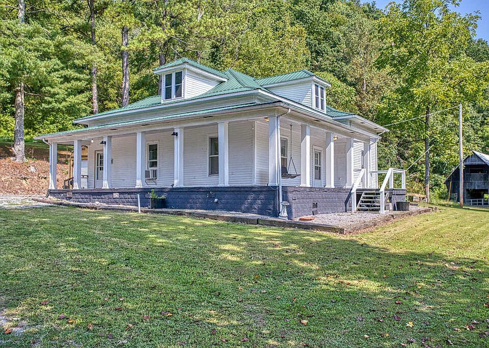 1st image of 733 Crabtree Creek Rd