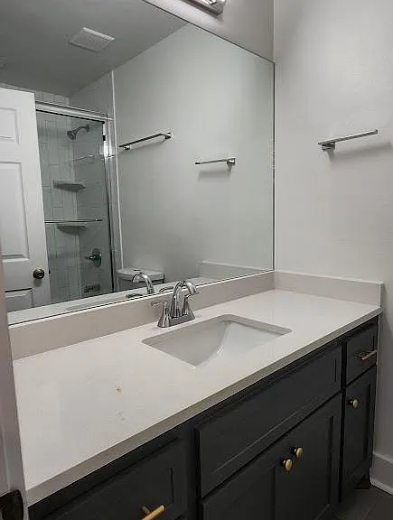 1113 N Shackleford Rd — Photo 9