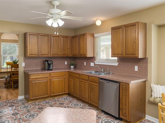 4th image of 2506 Orchard Run Way