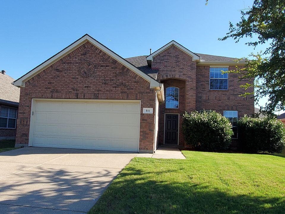 1st image of 511 Dartmoor Dr