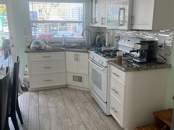 5th image of 3900 W 9th Ave