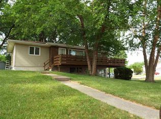 102 Irene Ct, Waterloo, IA 50701