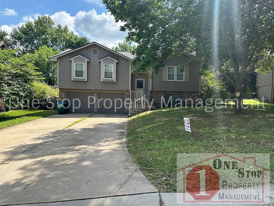 1st image of 2433 NE Bridgeport Dr