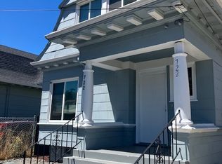 722 30th St #A, Oakland, CA 94609