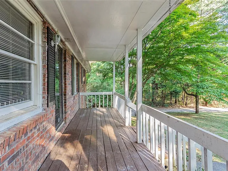 850 Red Barn Rd — Photo 4