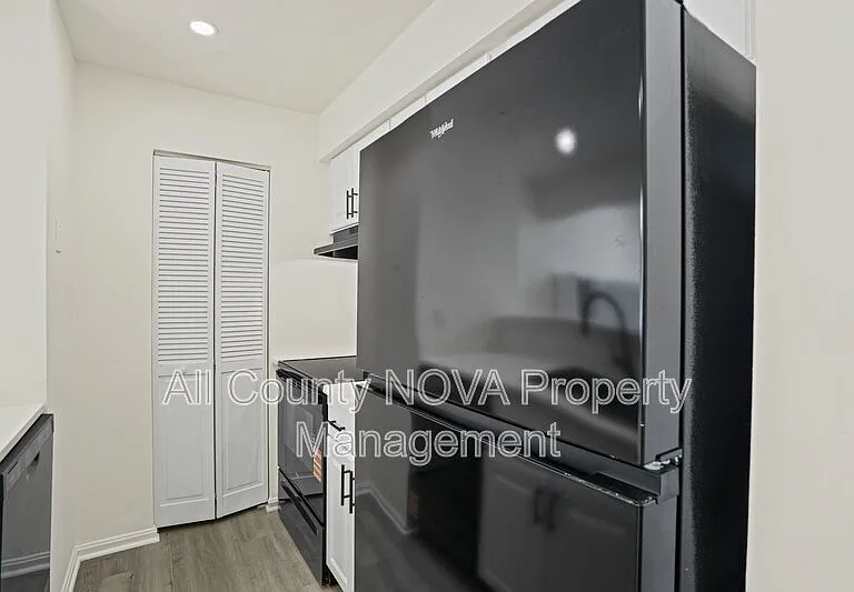 1611 Carriage House Ter #1611 — Photo 14