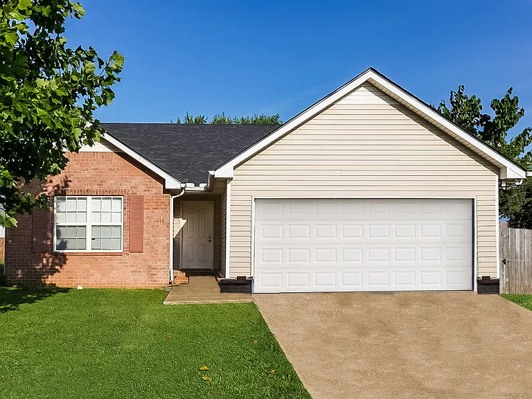 1444 Saint Andrews Dr — Photo 1