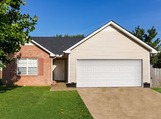 1444 Saint Andrews Dr, Murfreesboro, TN 37128