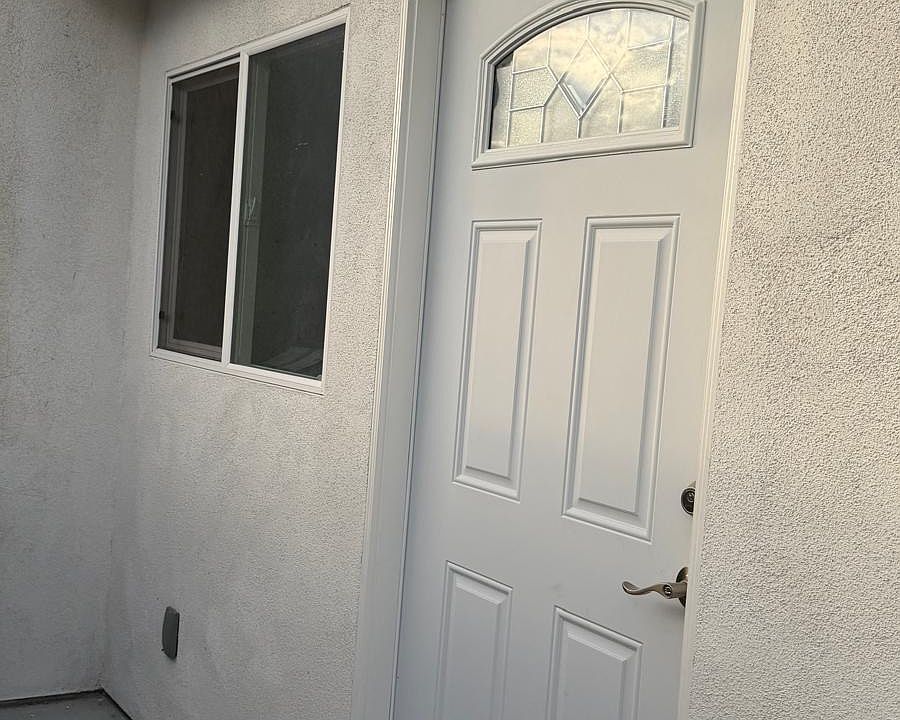 1st image of 12326 Meadow Dr