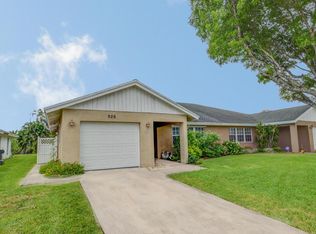 926 Lantern Tree Ln, Wellington, FL 33414