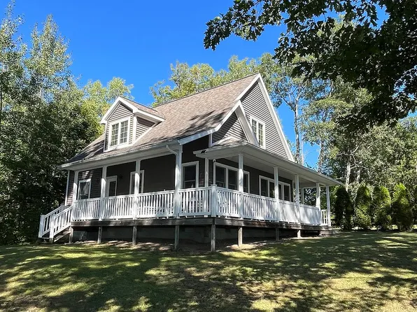 5744 Lakeview Dr, Hale, MI 48739