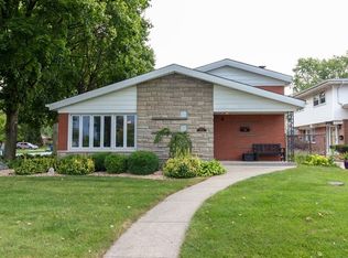 10701 S Kenton Ave, Oak Lawn, IL 60453