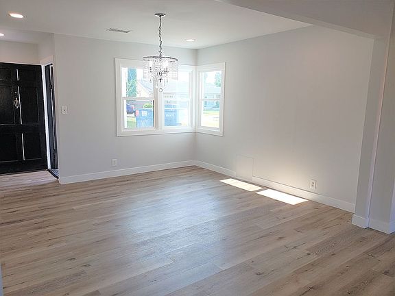 Dining Room  all new windows