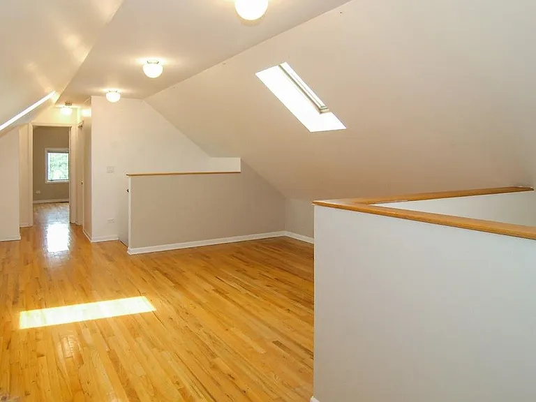 1433 W Oakdale Ave #2 — Photo 4