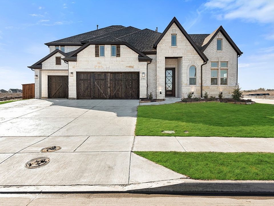 1st image of 3701 Oakcrest Dr