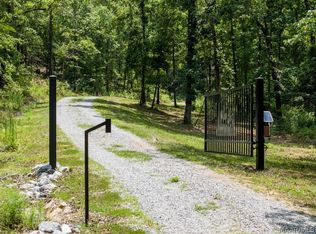 411 Oak Valley Rd, Deatsville, AL 36022