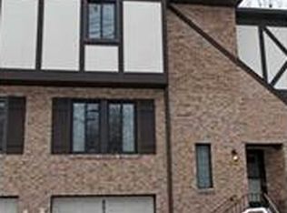 805 Olde Ingomar Ct, Pittsburgh, PA 15237