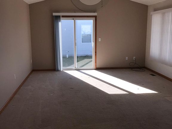 2nd image of 408 Jillian Dr