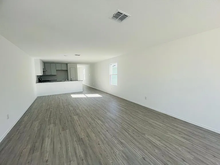 5475 Calton Bnd — Photo 4