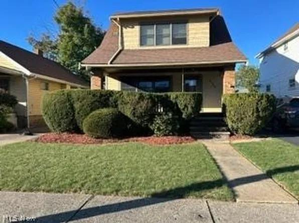 4710 Maplecrest Ave, Parma, OH 44134