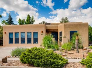 2701 Sol Y Luz Loop, Santa Fe, NM 87505