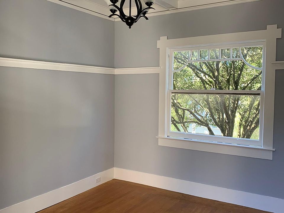 1st image of 75 Grattan St Floor 2