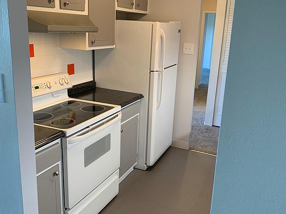 Galley kitchen left side