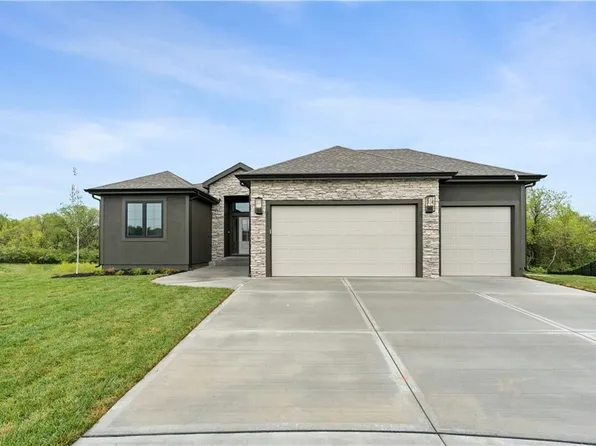 7810 NW Cadwallder Rd, Kansas City, MO 64152