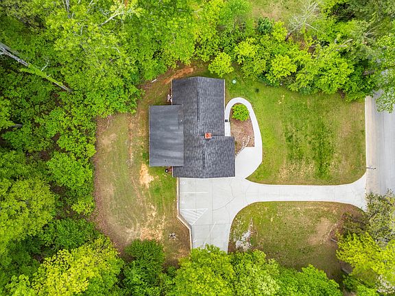 2nd image of 10722 Lonnie Ln