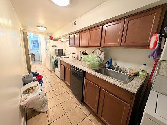 5th image of 306 W Marshall St APT B
