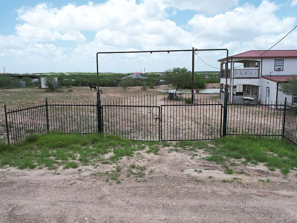 1st image of 152 Los Fresnos Rd