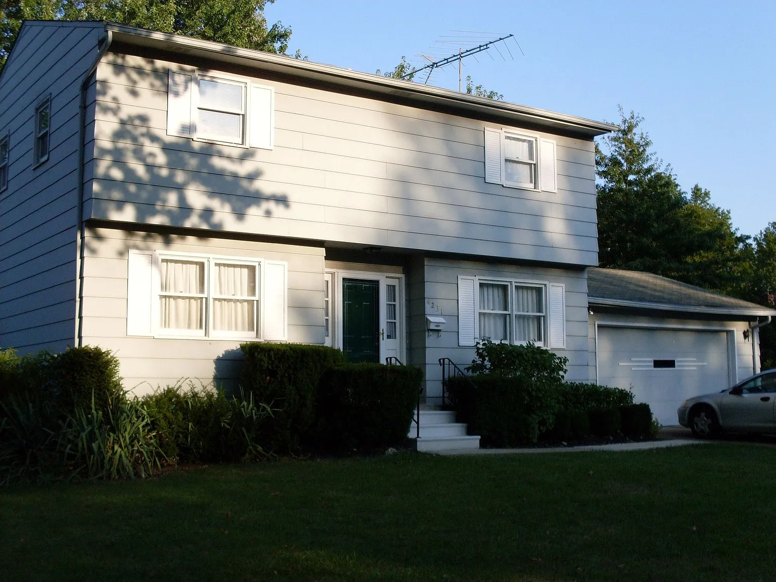 4231 Queen Anne Ave photo 1