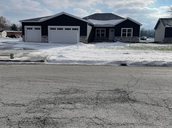 6071 Robbins Rd, Portage, IN 46368